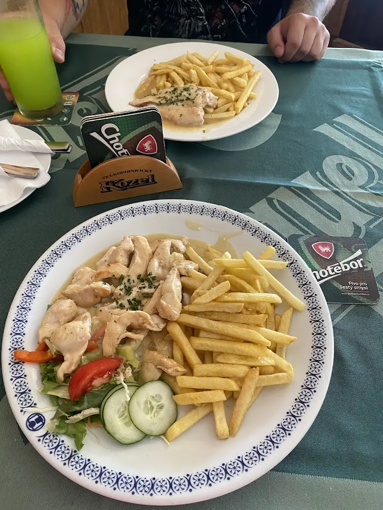 Zuzka Havlickova_Restaurace Grand_Blížkovice_review