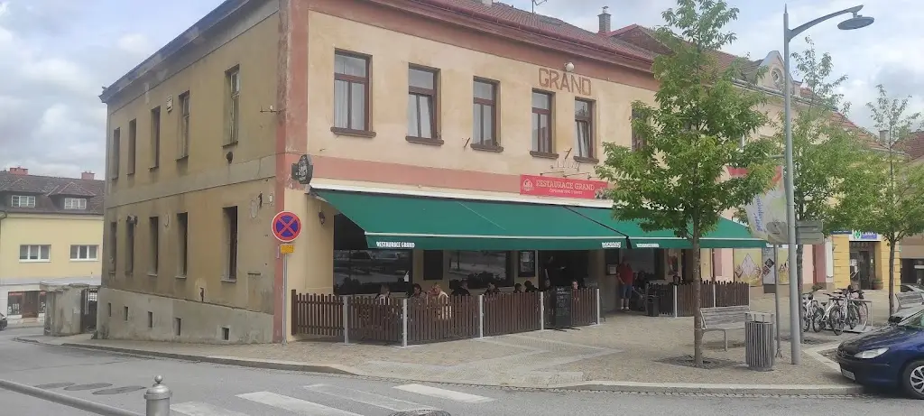 Restaurace Grand_Blížkovice_slider_image_1
