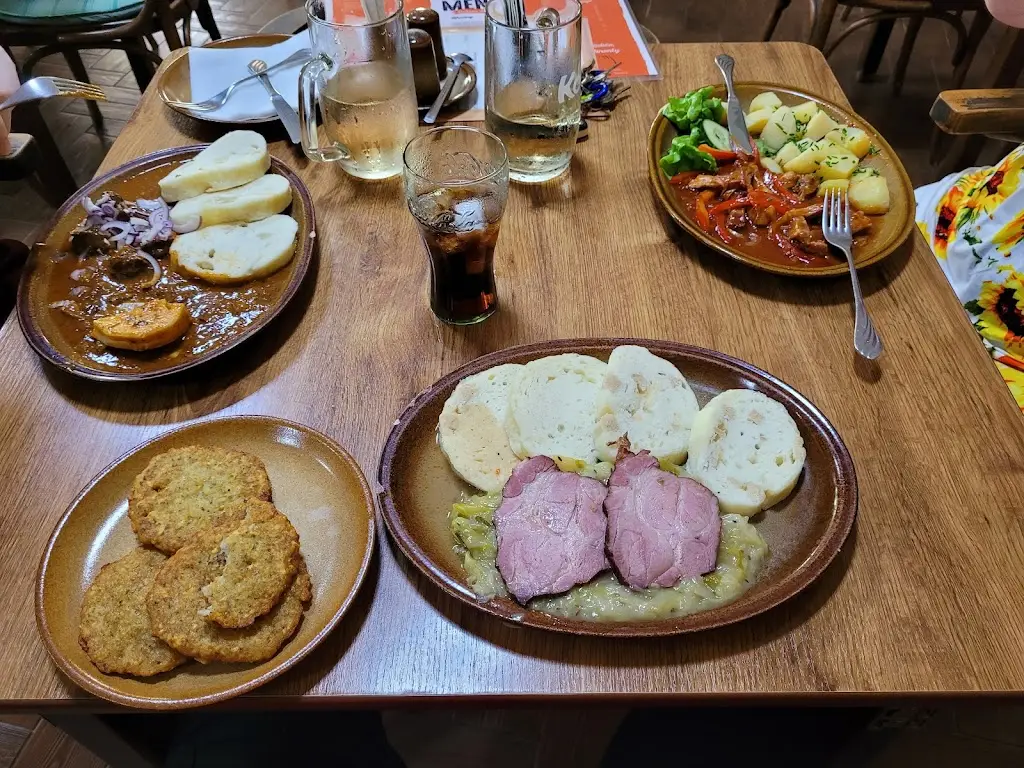 Tom Tomkat_Bowling Sport Bar_Blížkovice_review