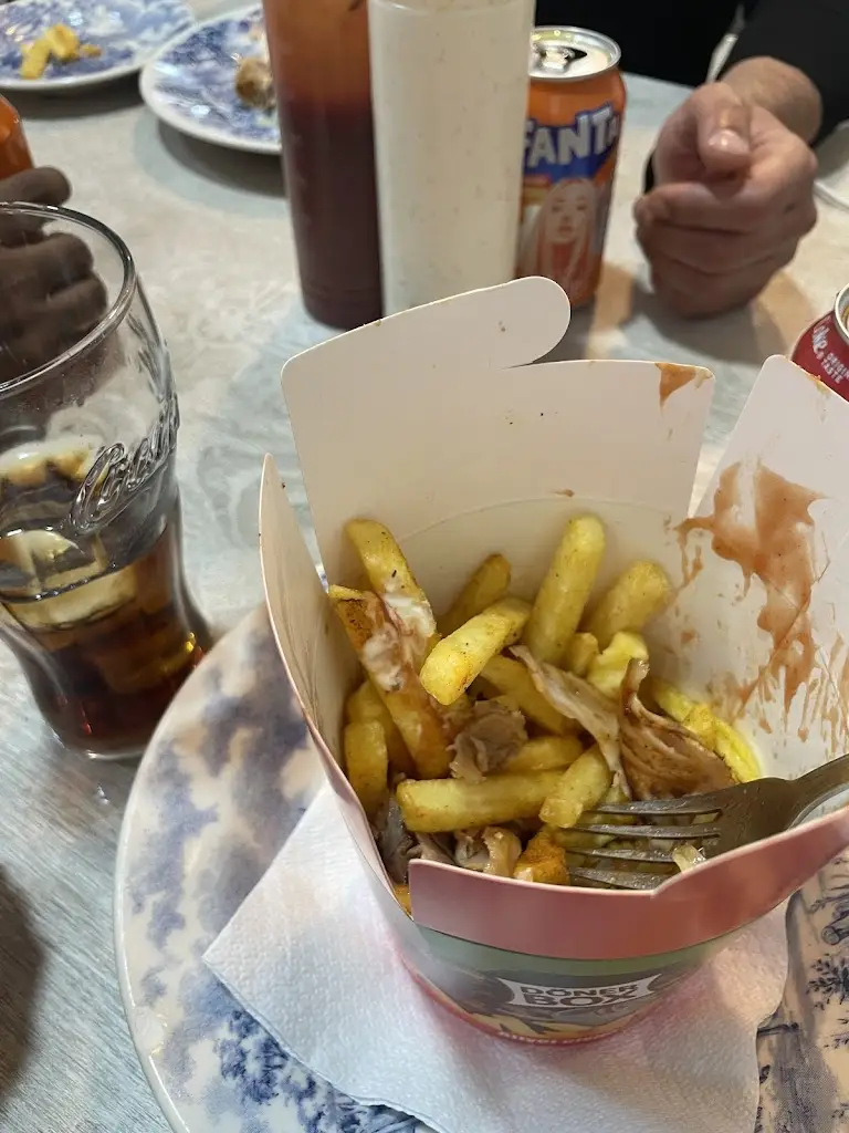 Gulam ahsan shuvon_Bosforos Turkish Restaurante Montera // Restaurante turco 100% Halal_Borek_review