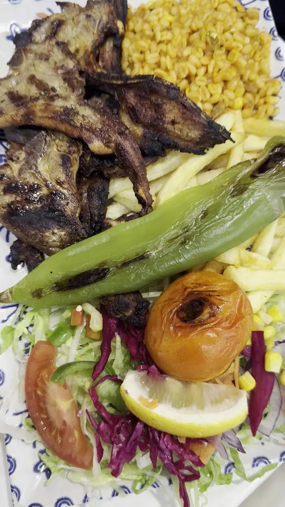 Bosforos Turkish Restaurante Montera // Restaurante turco 100% Halal_Borek_slider_image_2