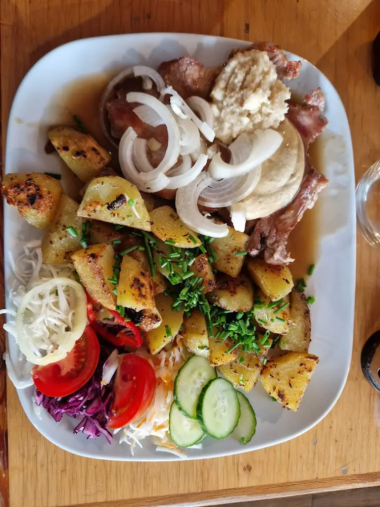 Aleš Hočevar_Restaurace U Čamra_Blížkovice_recensione