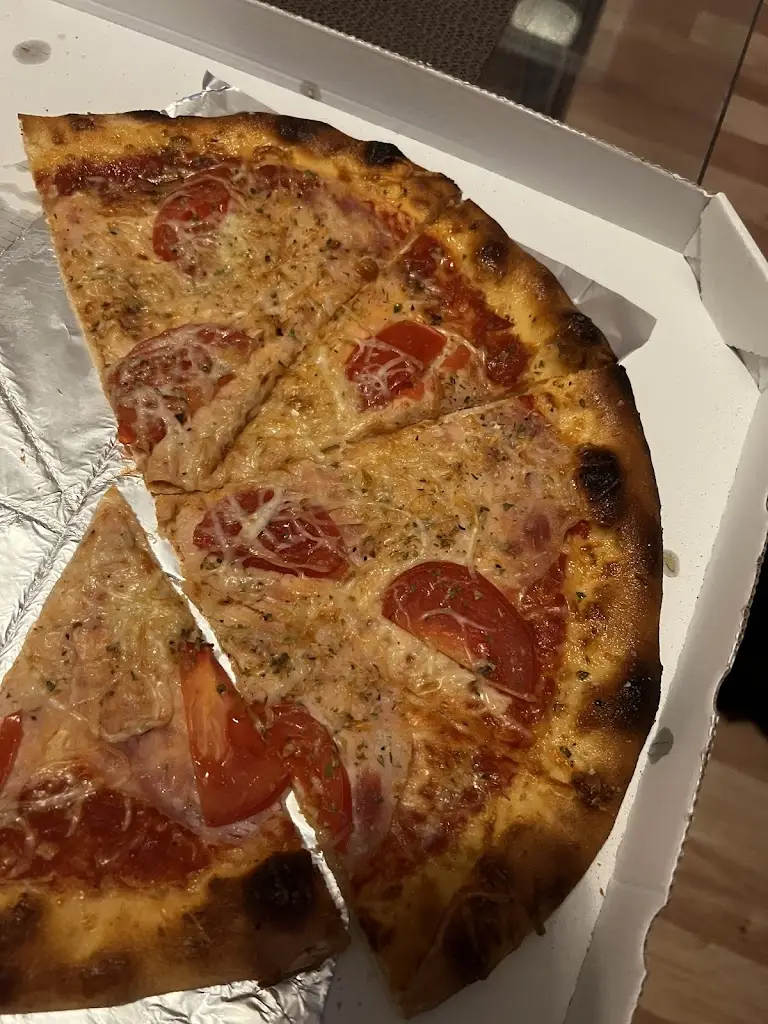 Ivan Polák_PIZZERIE XENIE_Blížkovice_review