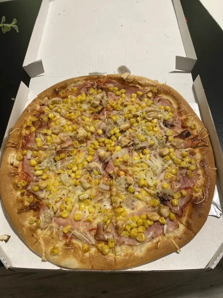 Šárka Nykrmajerová_PIZZERIE XENIE_Blížkovice_review