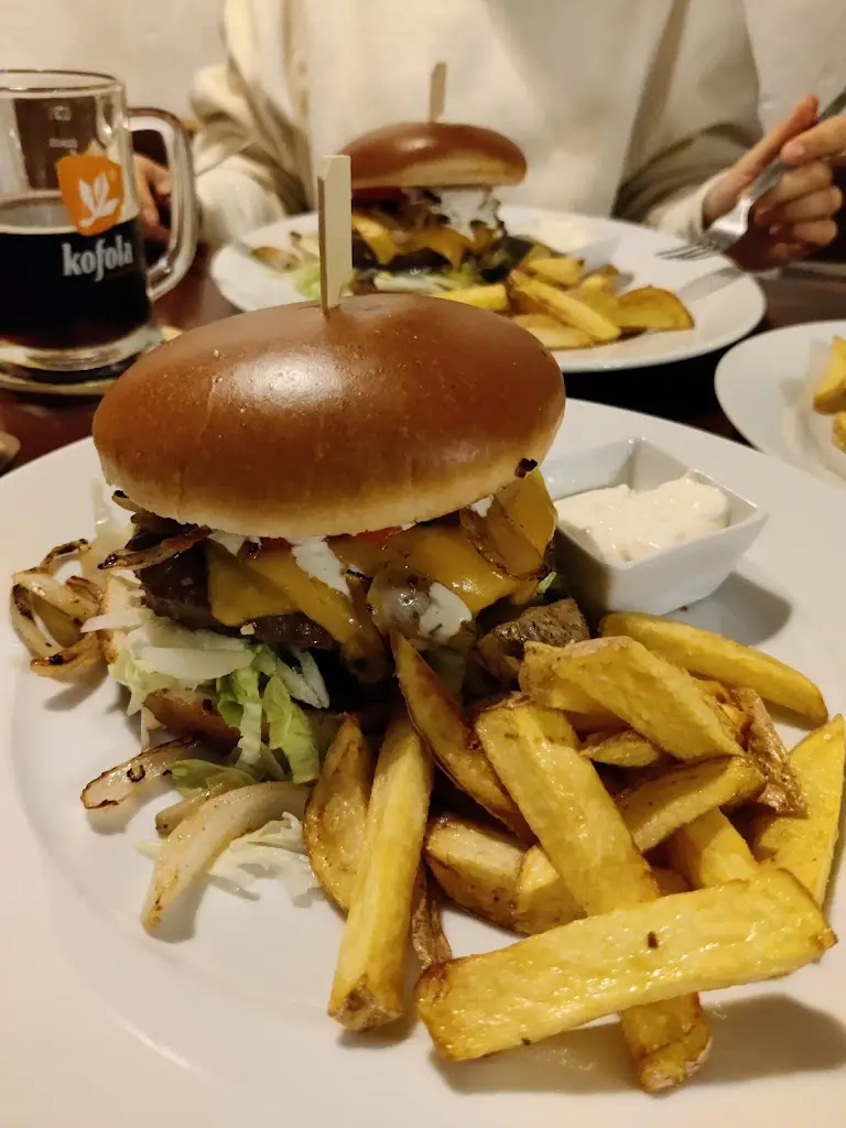 Jakub Kopecký_Hostinec U Rudyho_Blížkovice_recensione