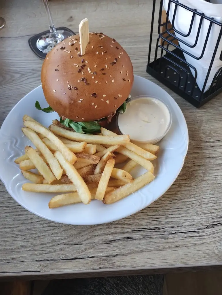 Posezení na vyhlídce_Bořetice_slider_image_2