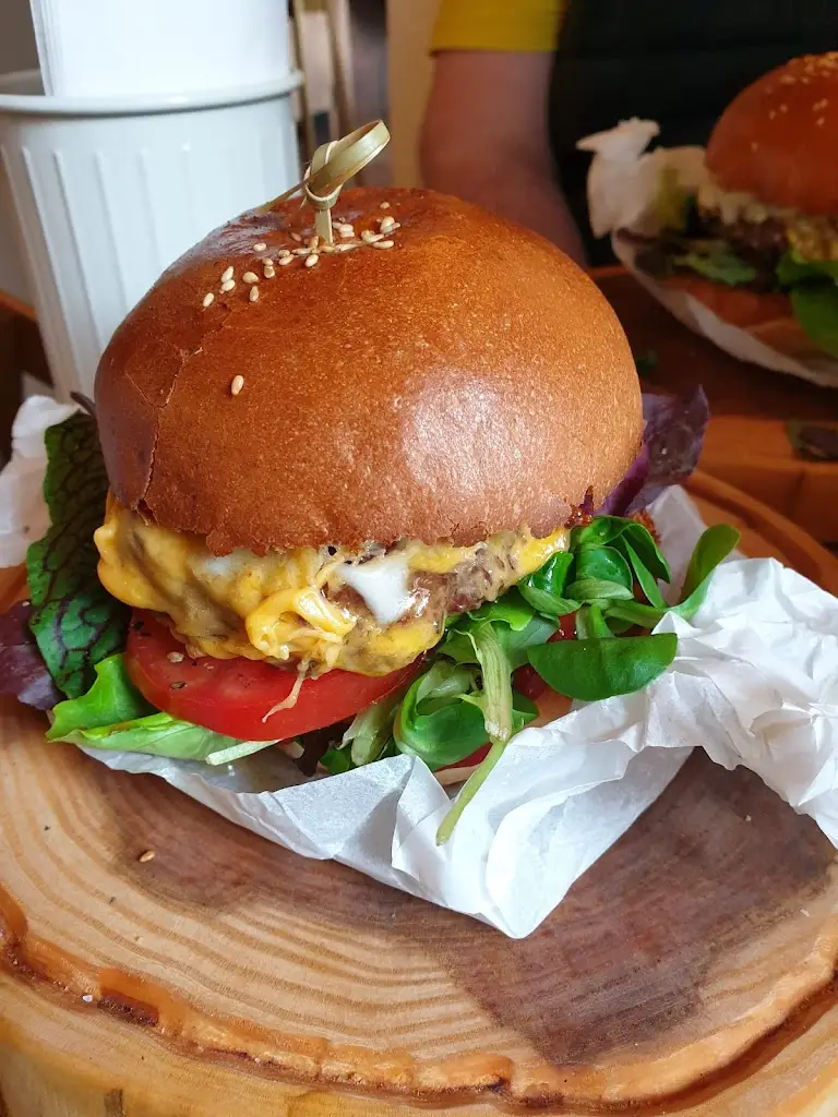 Alexandru Toth_Hospůdka a rumový bar PUNQA_Boskovice_review