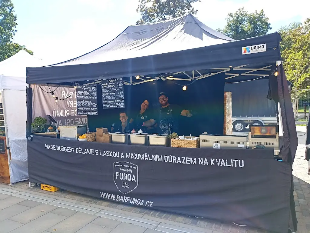 Hospůdka a rumový bar PUNQA restaurant in Boskovice