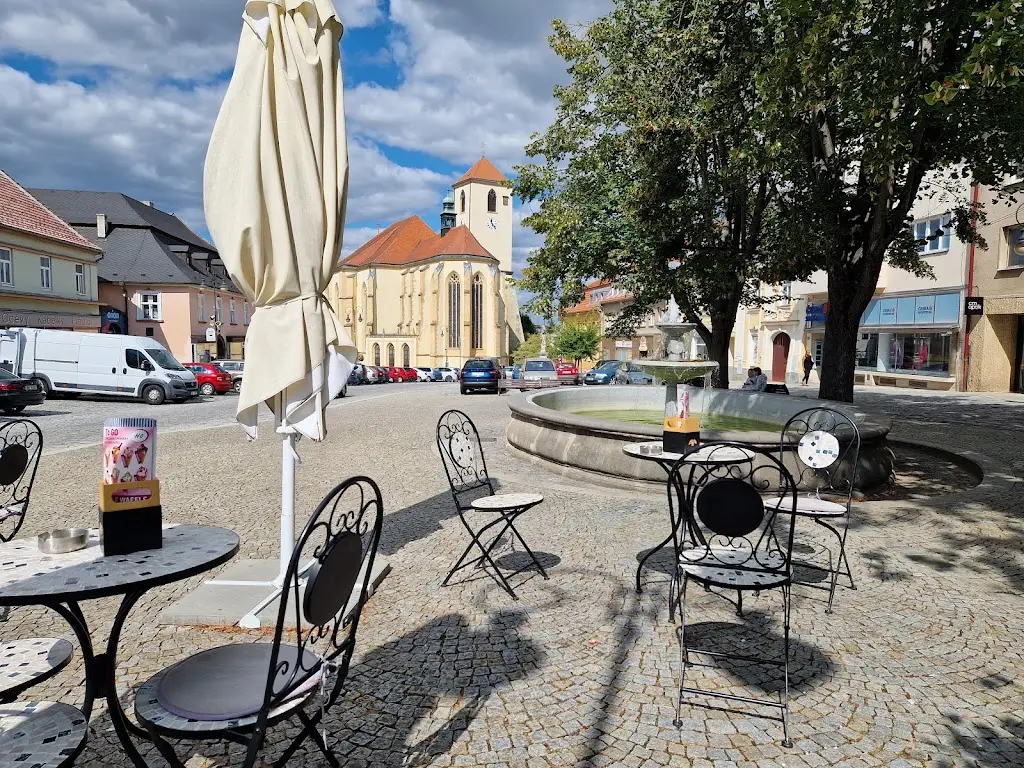 Krzysztof Kogut_Gelateria Bianco_Boskovice_review