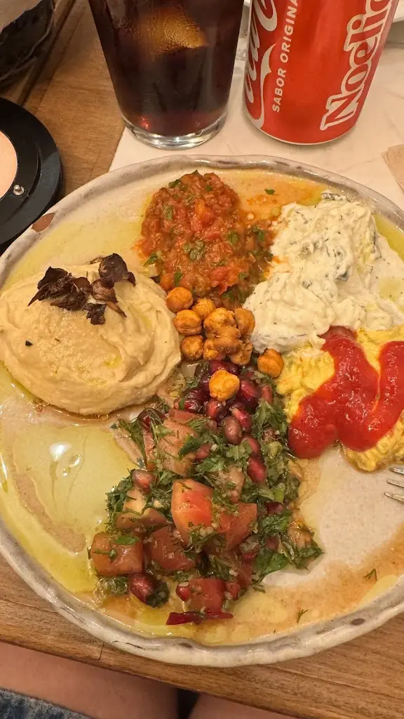 Layz Ventura_Vira Vira Meze Bar_Borek_review