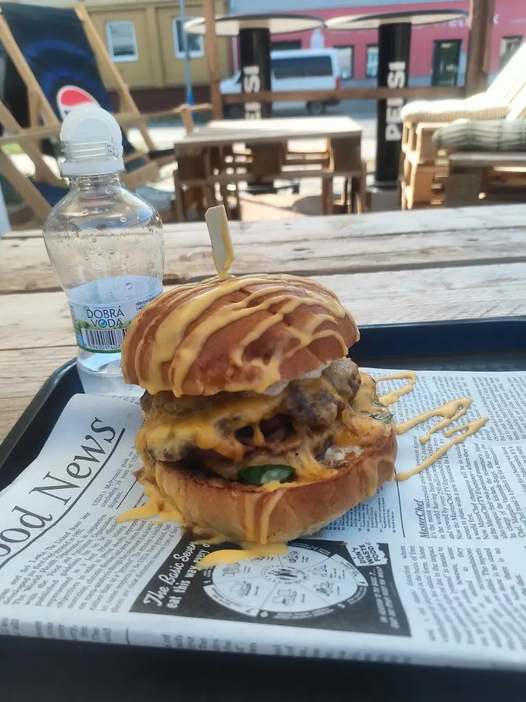 Menu_Dogs Bistro_Břeclav_image_3