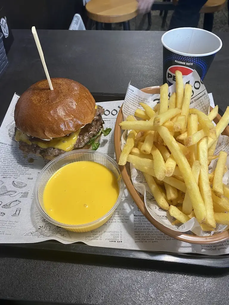 Daniel Gomez_Dogs Bistro_Břeclav_review