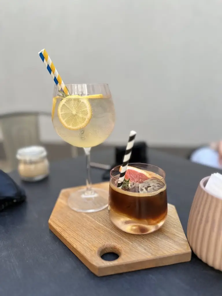 Miro Skasil_Kavárna & bistro Karma_Břeclav_review