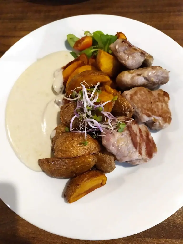 Milada Crhounková_Restaurace Rose_Břeclav_review