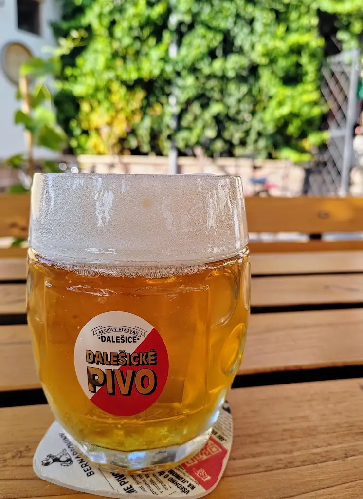 Letní zahrádka U Kapra_Břeclav_slider_image_3