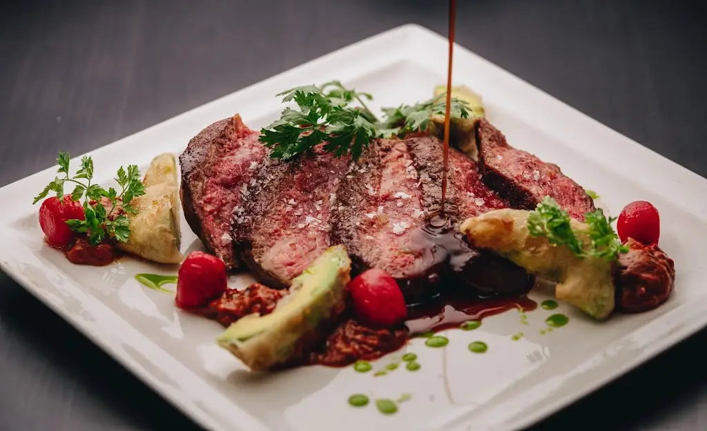 Pavillon Steak House_Brno_slider_image_3