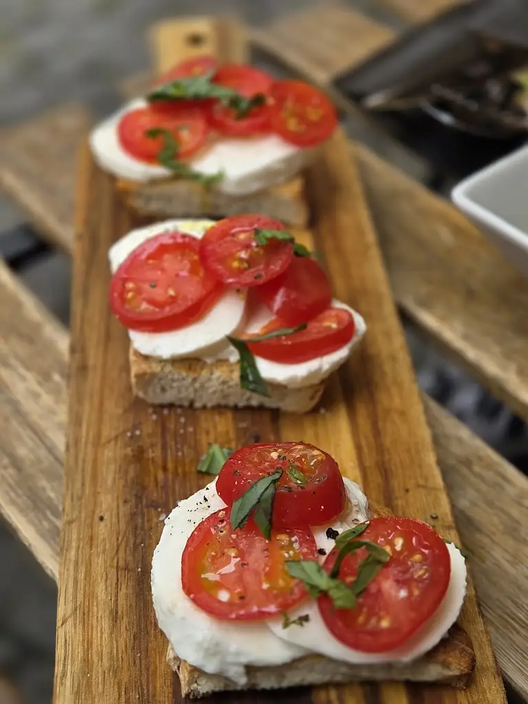 M. (Plumber)_Castellana Trattoria_Brno_review