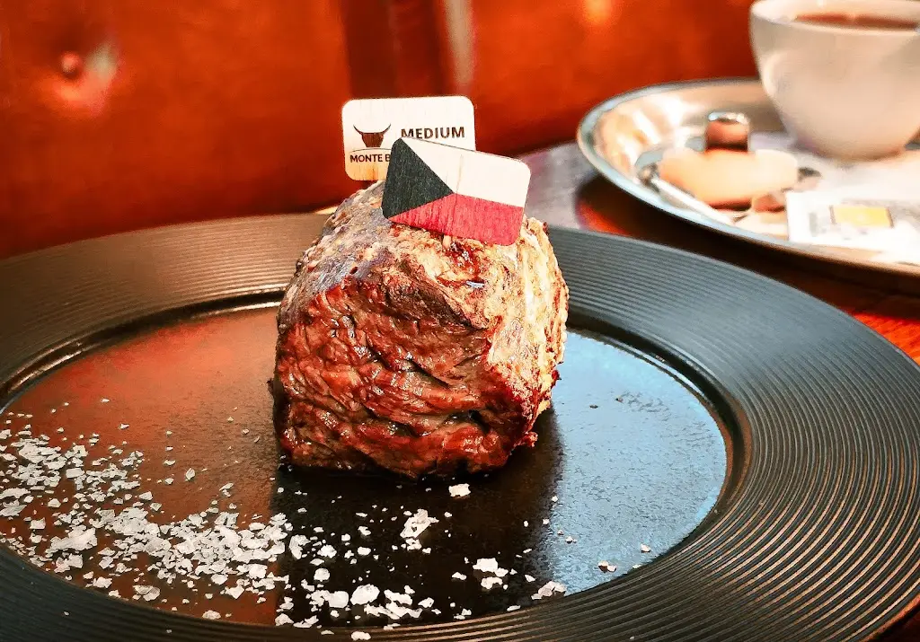 Restaurant a Steakhouse Monte Bú_Brno_slider_image_3