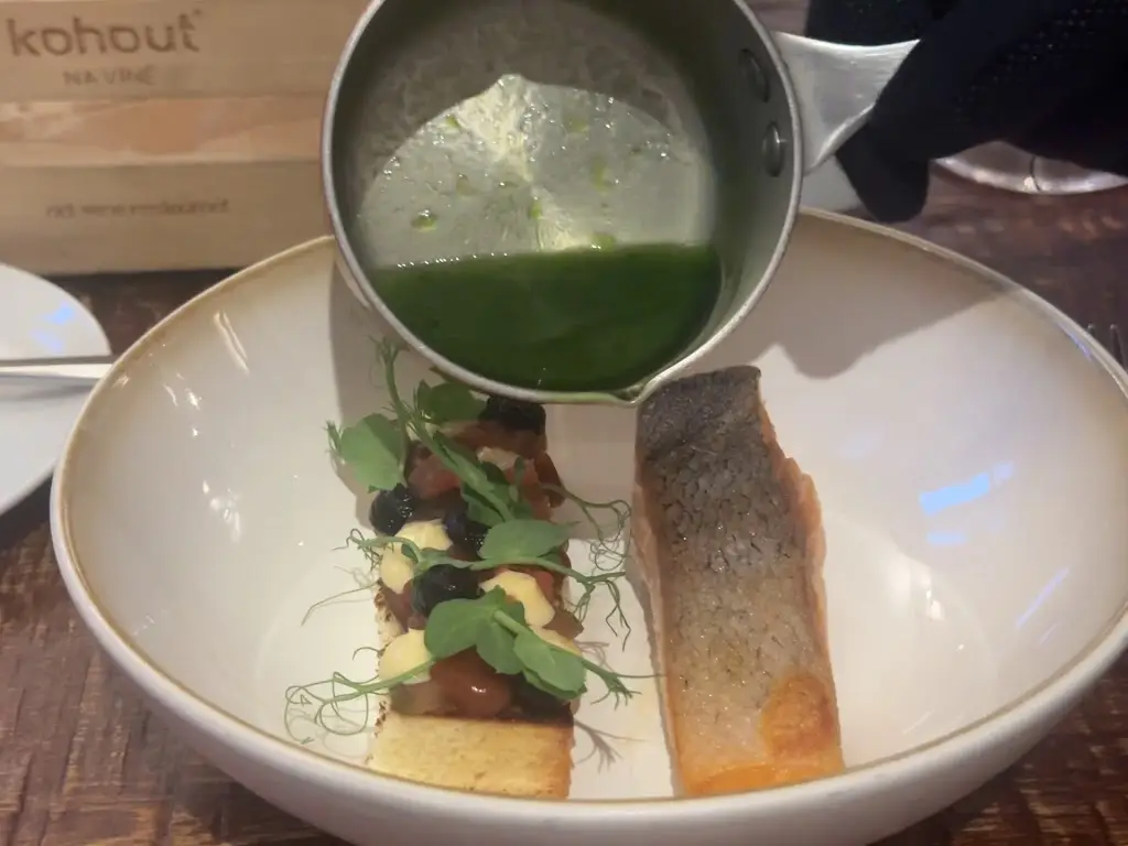 Kwong Hung Tang_Kohout NA VÍNĚ_Brno_review