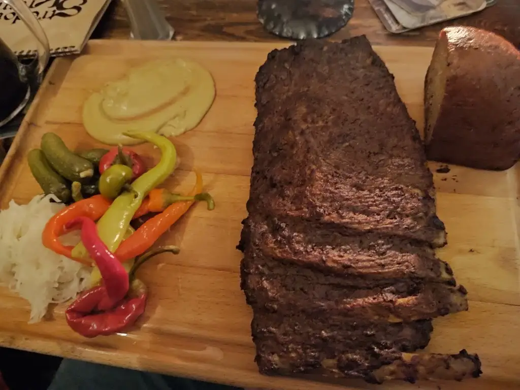 Zsófia Jáni_Středověká krčma_Brno_recensione