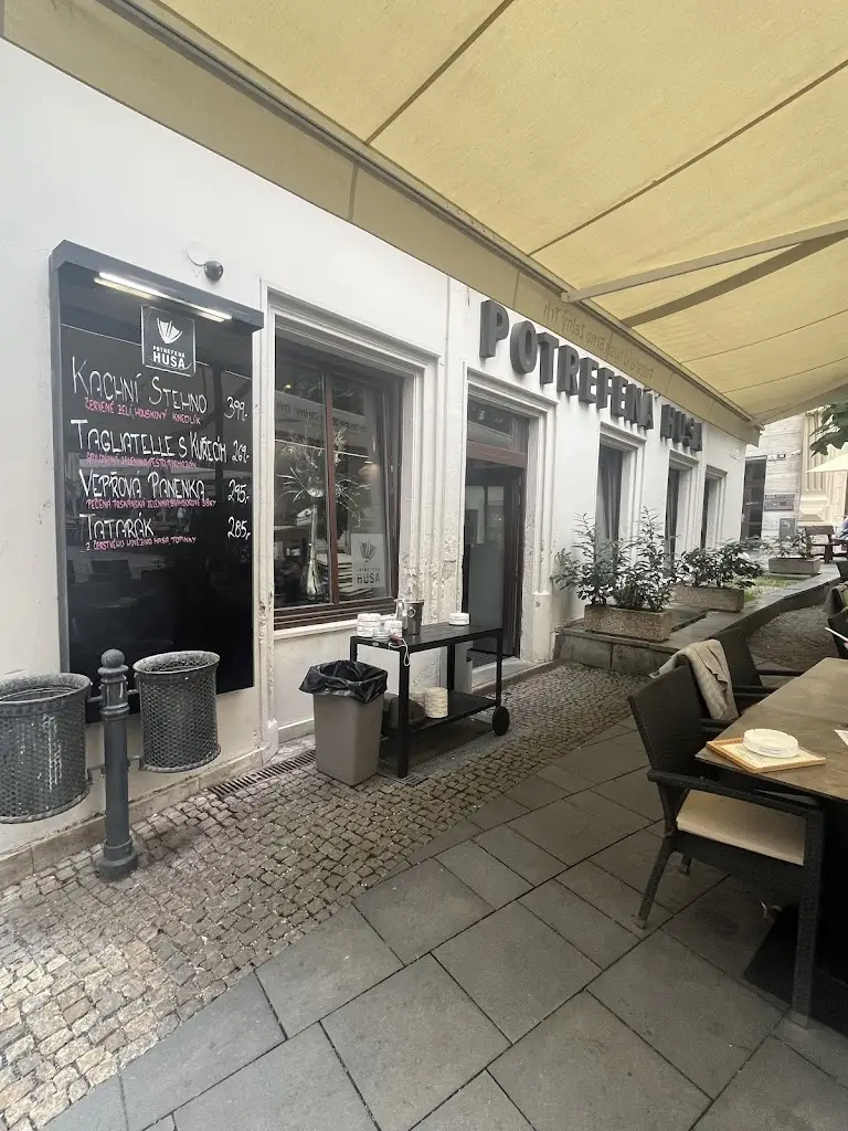 Gabriel lzx_Potrefená Husa_Brno_review