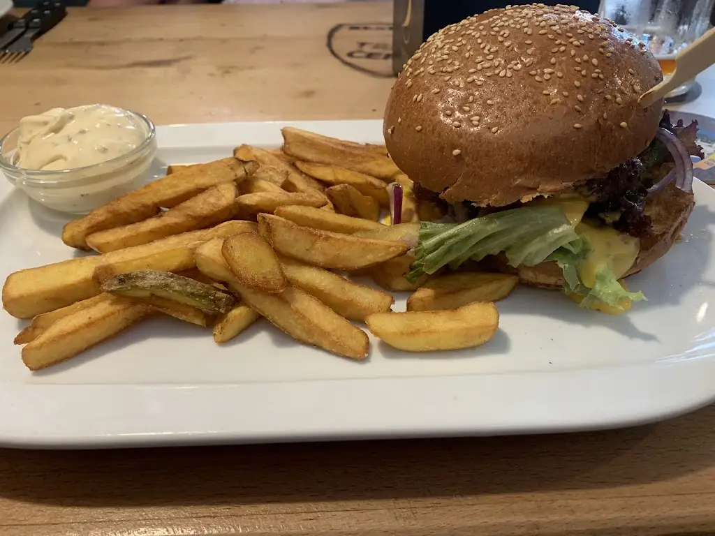 Ray Davis_U Třech čertů - Starobrněnská_Brno_review