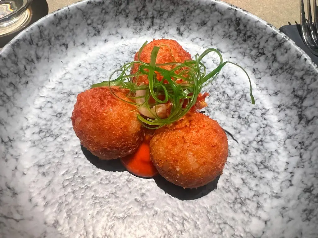 Monika Kanittha Huber_Element Bar & Restaurant_Brno_recensione