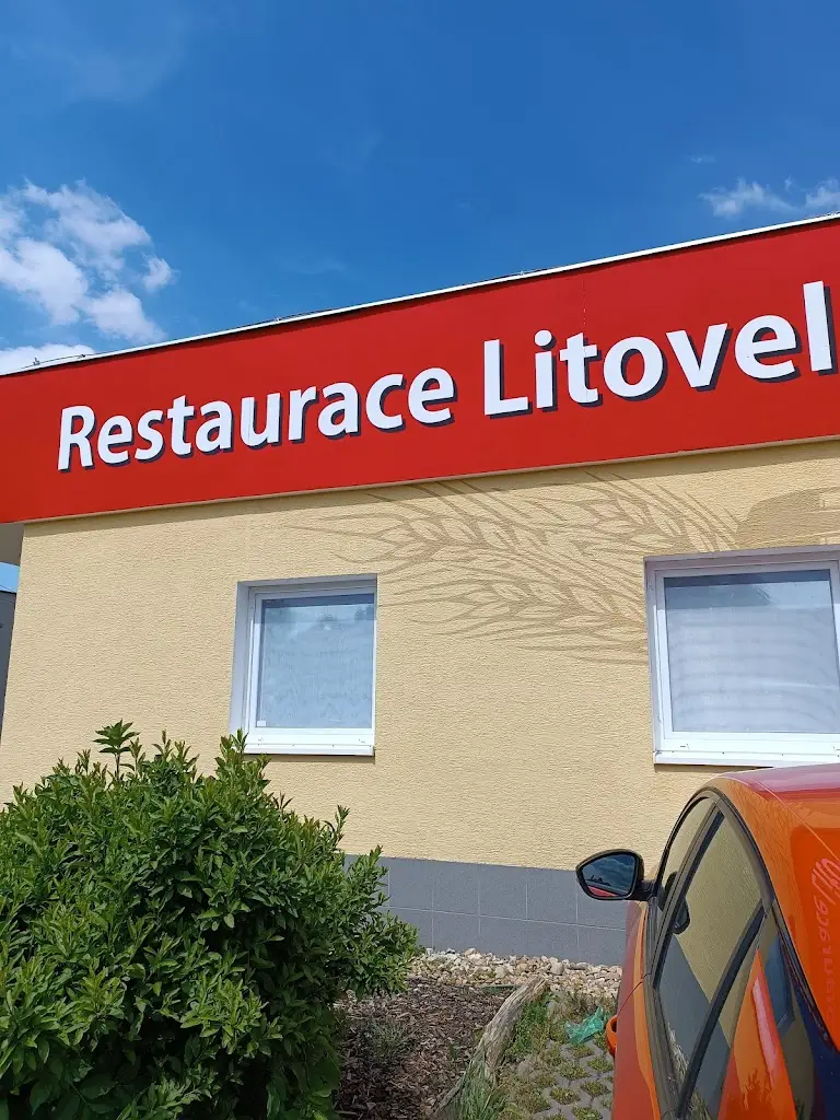 Jana Novotna_Restaurace Litovel_Bučovice_review