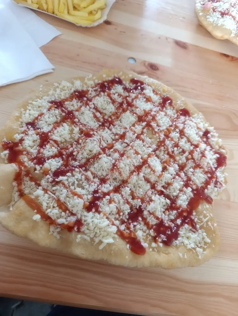 Langoše u Kabelků restaurant in Bučovice