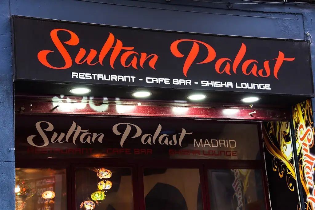 Súltan Palast Madrid 18 - Shishas // Bar - Restaurante Turco 100% halal restaurant in Borek