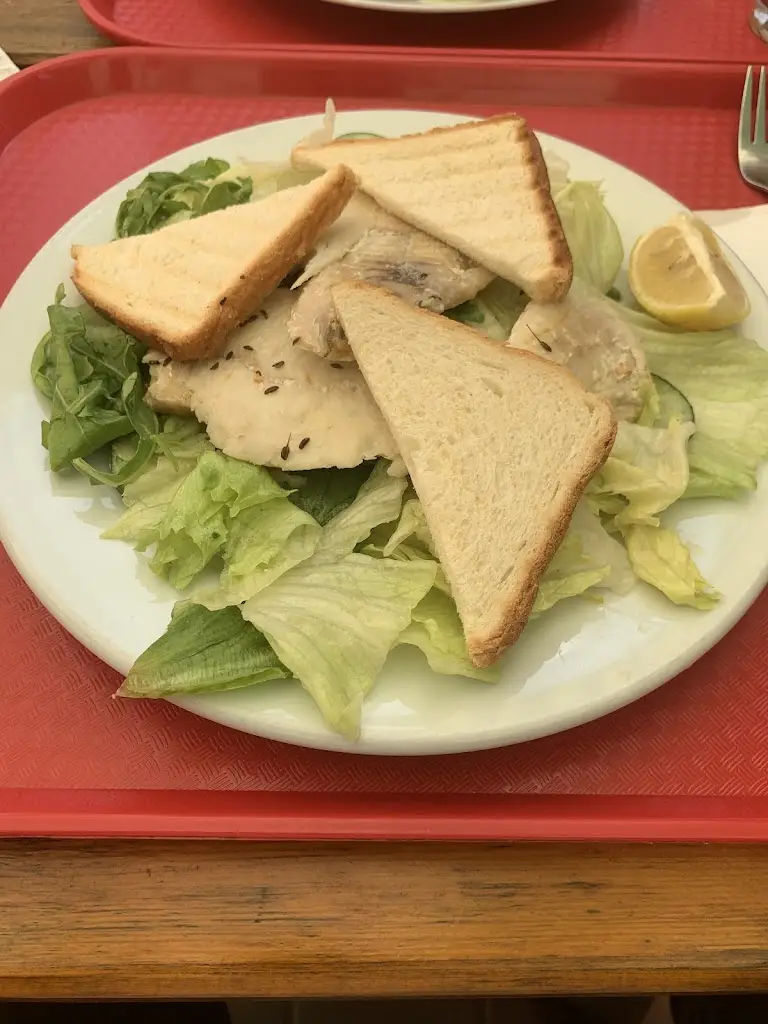 Mirek Sooda_Jídelna u Malířů_Čejč_review