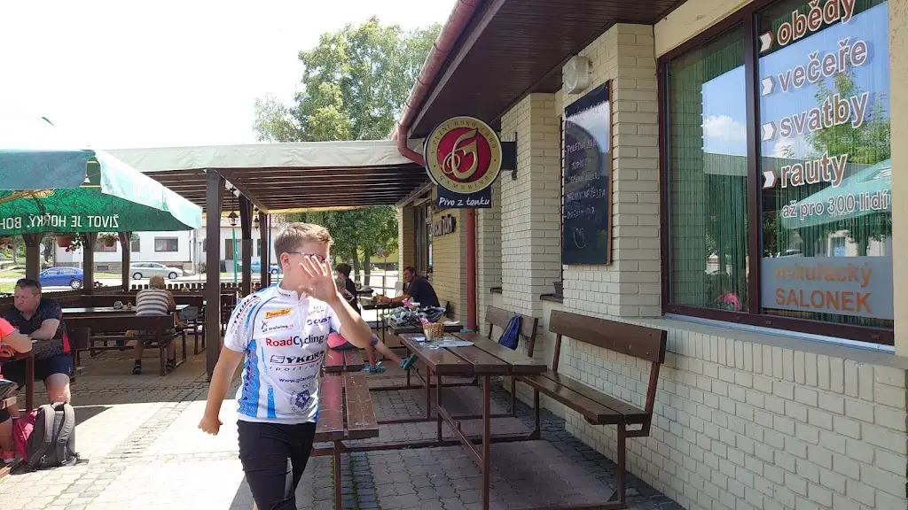 Karel Kraml_Restaurace Obecní Dům_Dolní Bojanovice_review