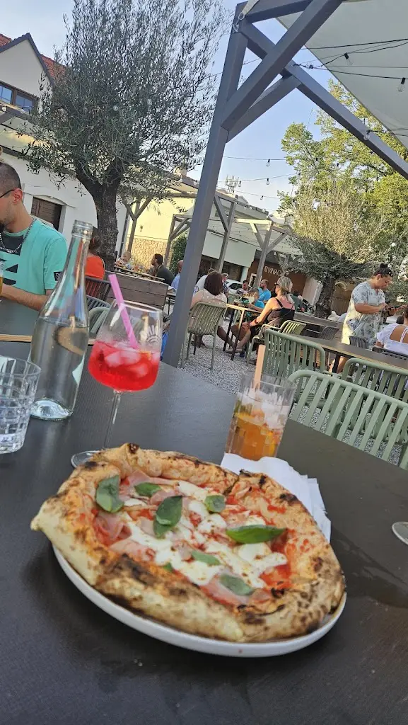 Markéta Macková_Pizza dal Cortile_Dolní Bojanovice_review
