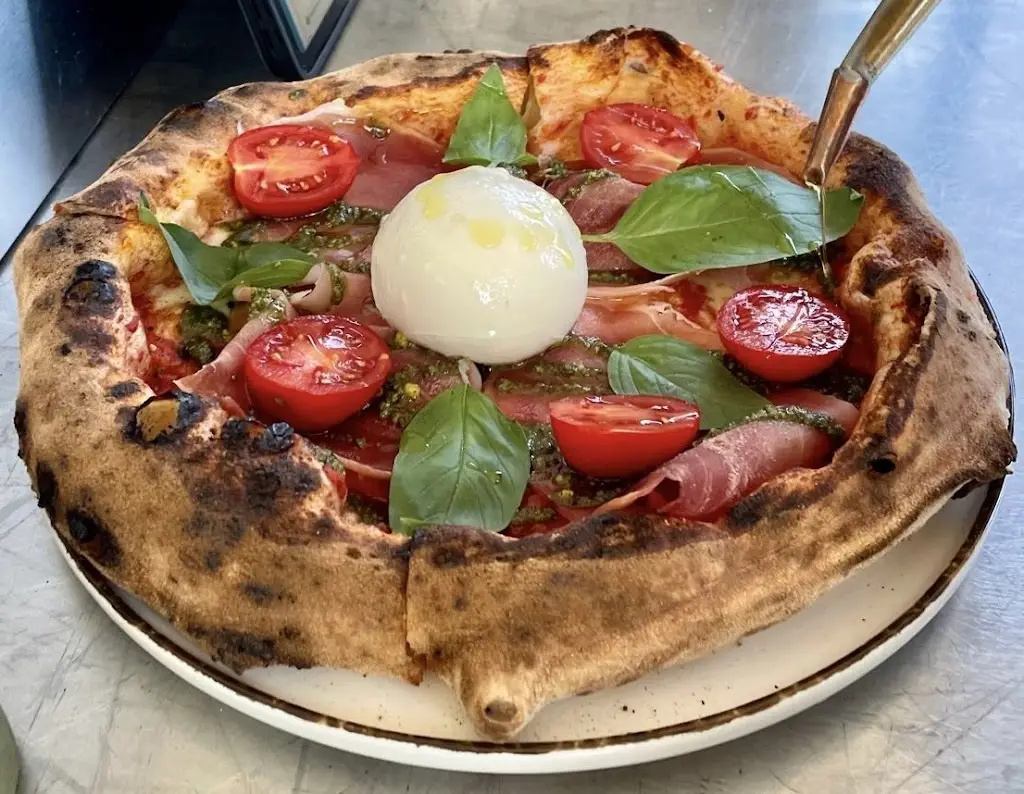 Pizza dal Cortile_Dolní Bojanovice_slider_image_2