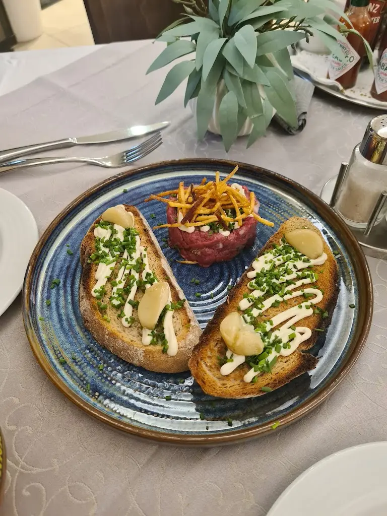 Alexandra Troush_Restaurace Sladovna_Černá Hora_review