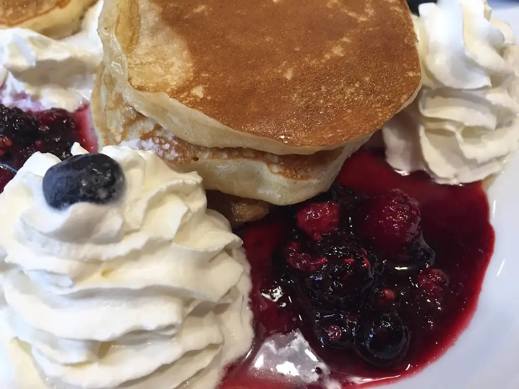 Martin Večeřa_Americká restaurace EB DINERS_Černá Hora_review