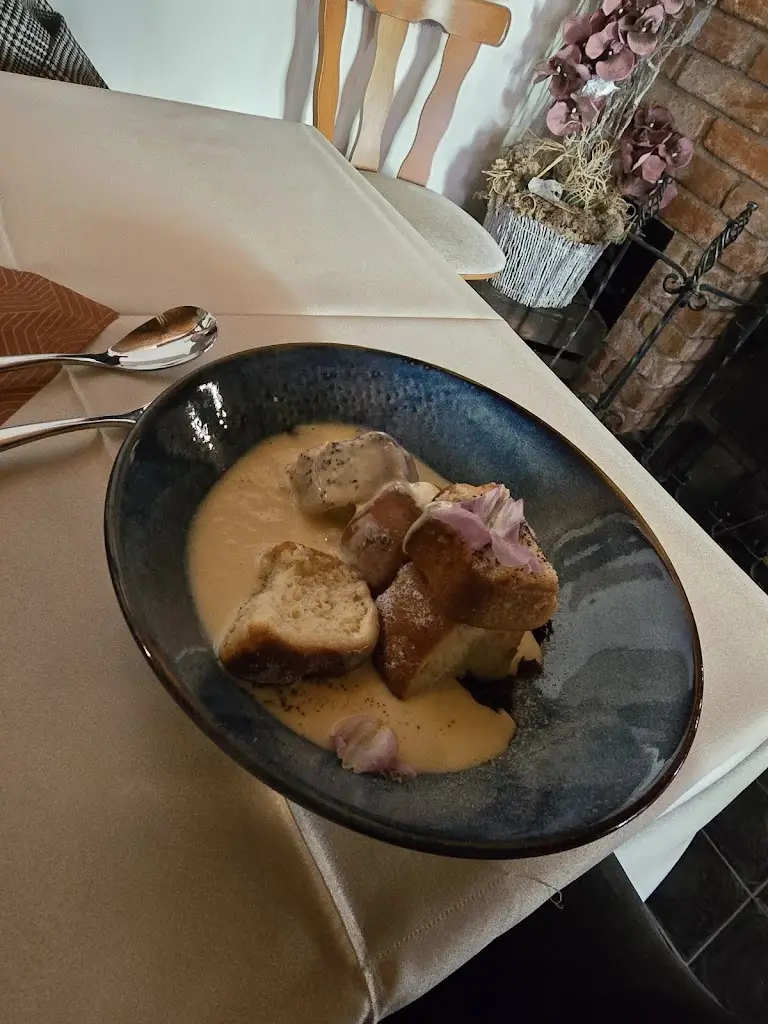 Jakub Syrový_Šenk u Prokuristy_Černá Hora_review