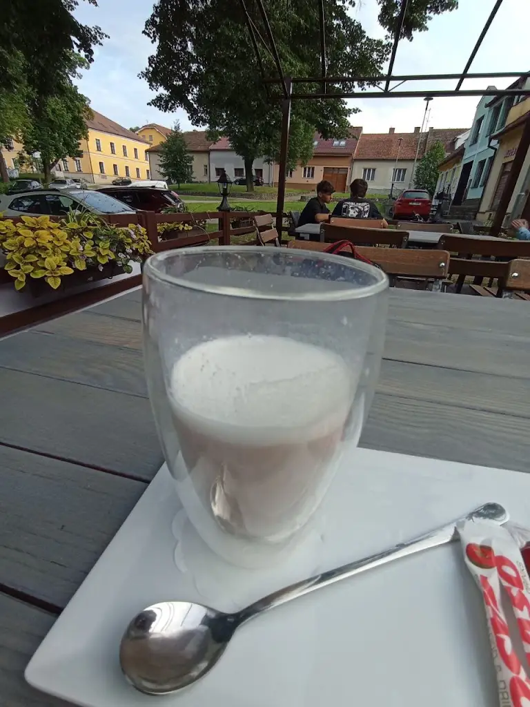 Menu_Pizzerie u zajíce_Černá Hora_image_4