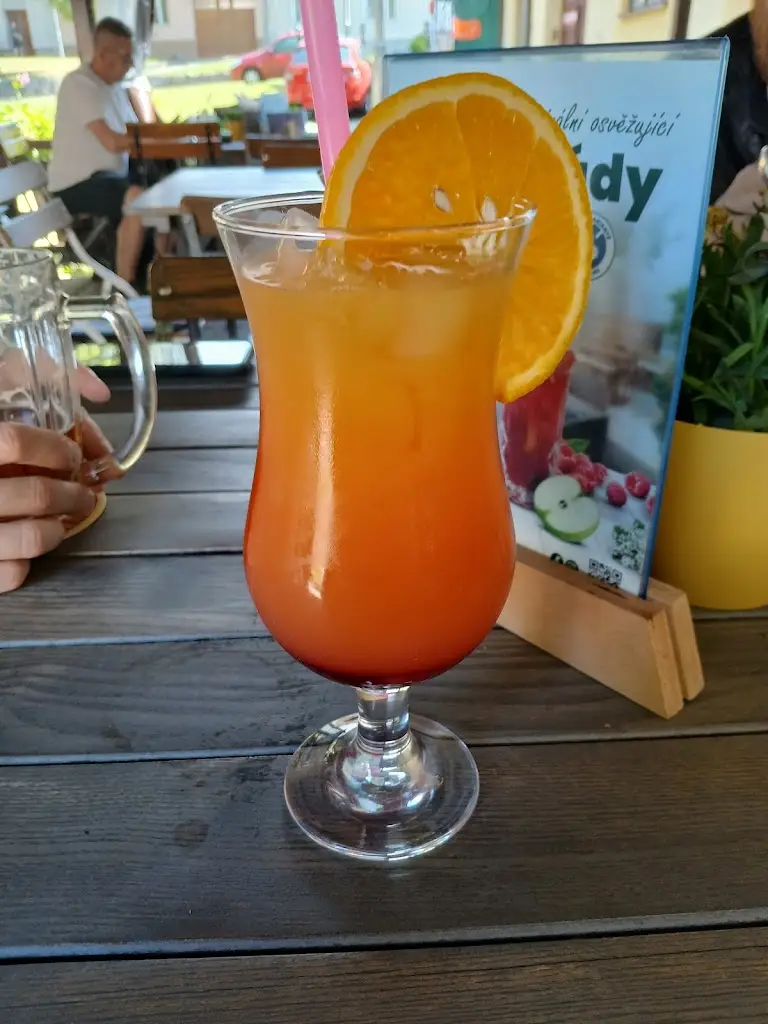 Pizzerie u zajíce_Černá Hora_slider_image_3