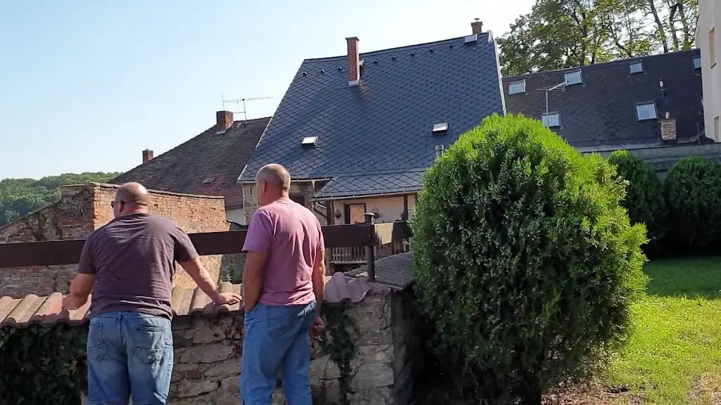 Čtyři sestry - zahradní restaurace_Černá Hora_slider_image_2