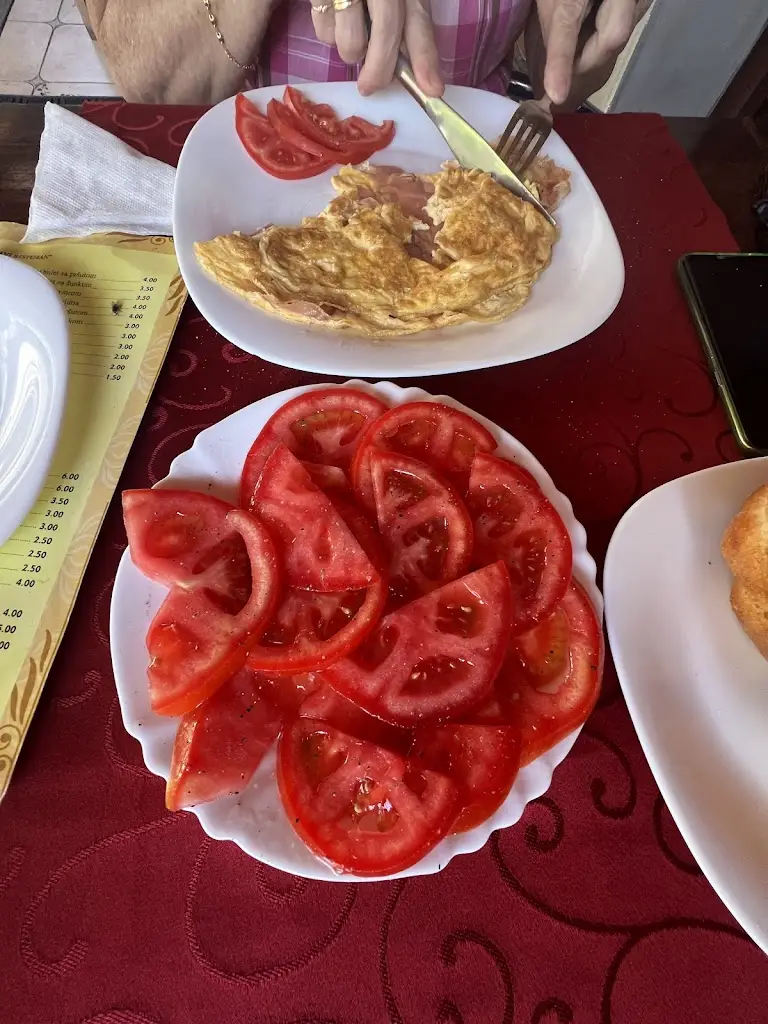 Irene Bonet_Blue Restaurant_Černá Hora_review