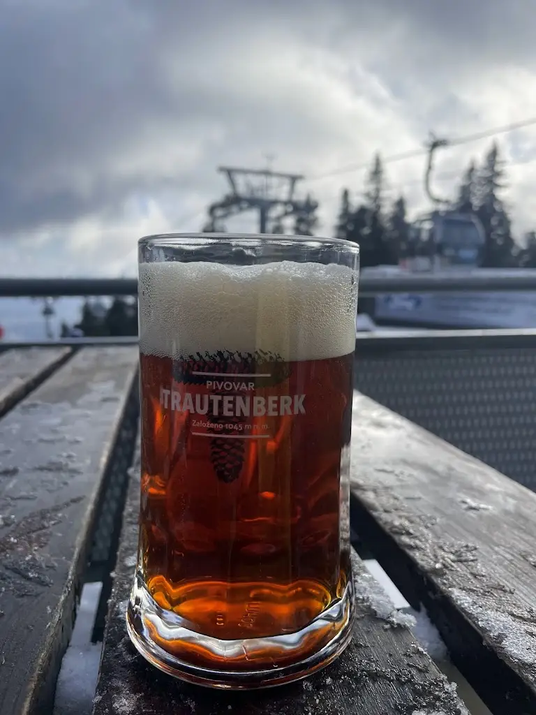 FordBar 'Černá Hora'_Černá Hora_slider_image_3