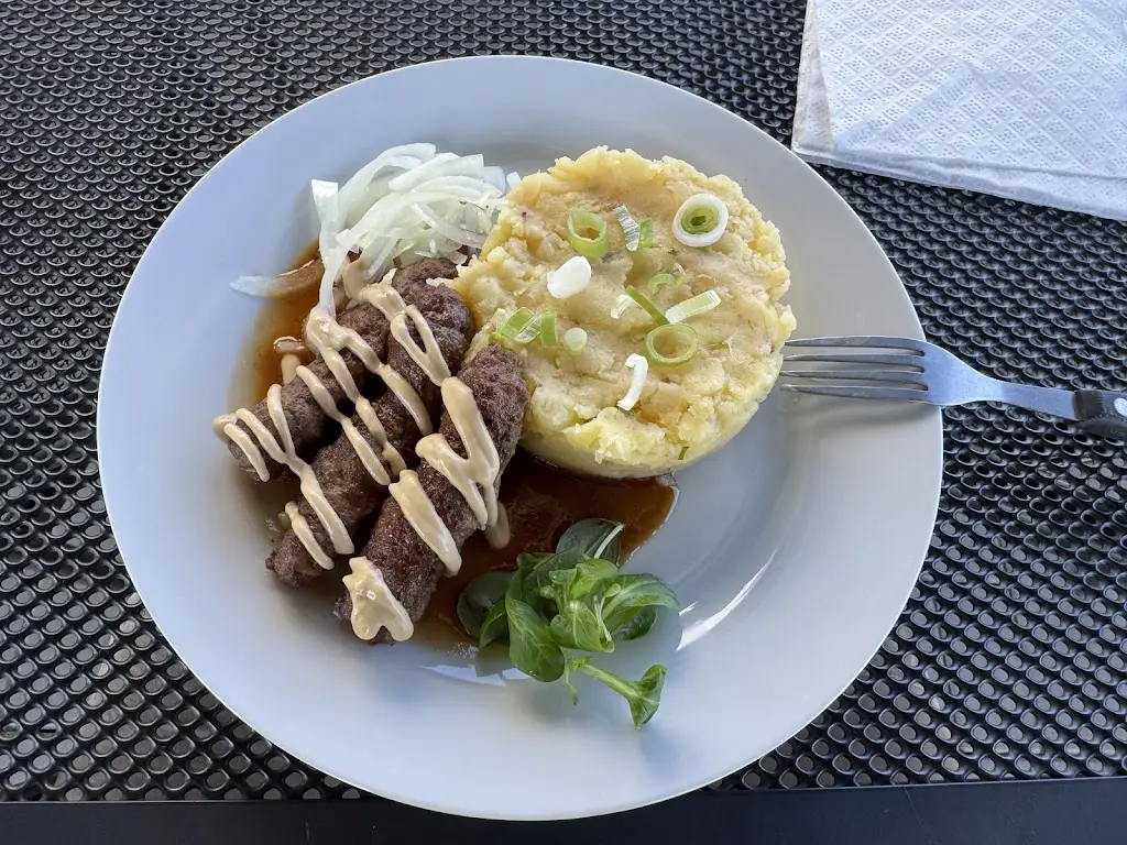 Miroslav Jogl_Restaurace Drásovka_Drásov_review