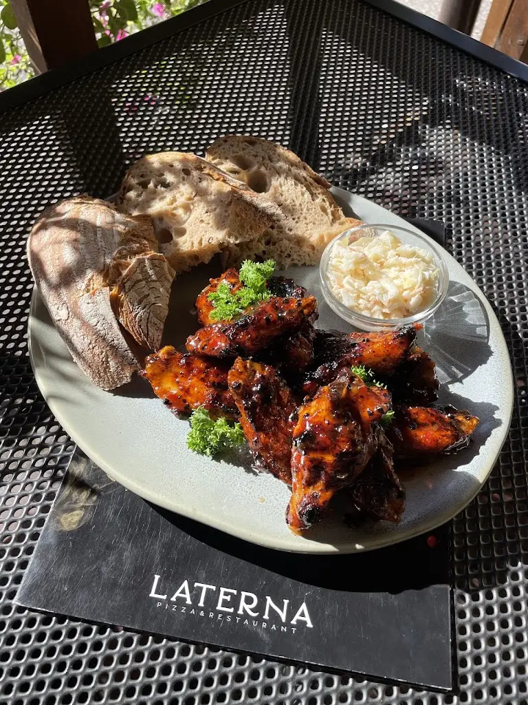 Laterna Restaurant & Pizza restaurant in Hevlín