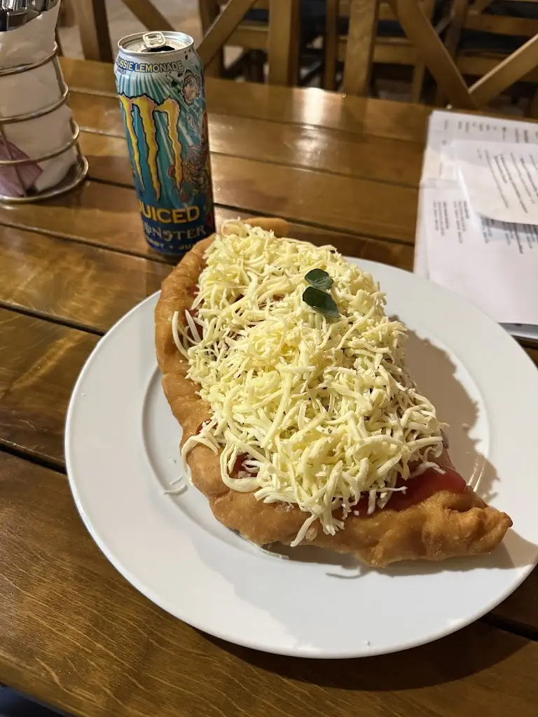 Peak View Range_Pizzerie Anna_Hodonice_review