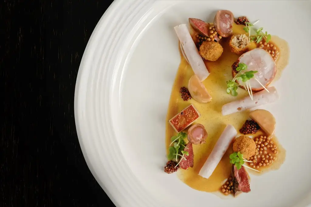 Restaurant ESSENS_Hlohovec_slider_image_3