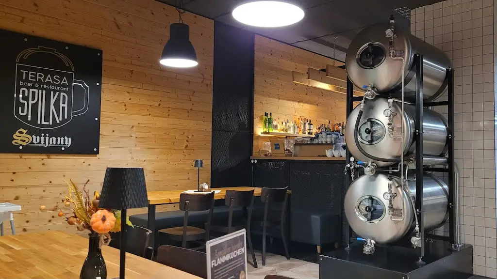 Reštaurácia SPILKA Terasa ristorante a Hlohovec