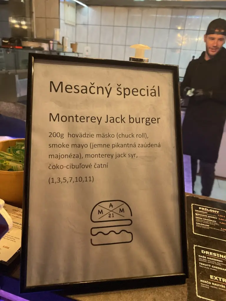 Menu_MAM Burger_Hlohovec_image_2
