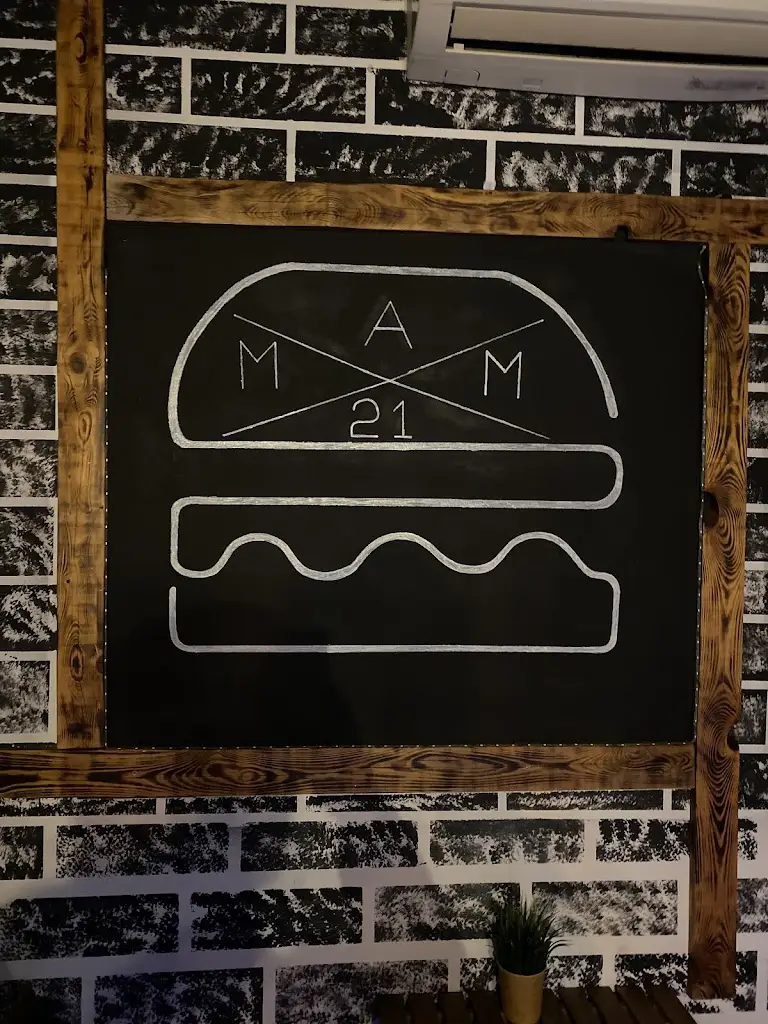 Ondřej Mikeš_MAM Burger_Hlohovec_review