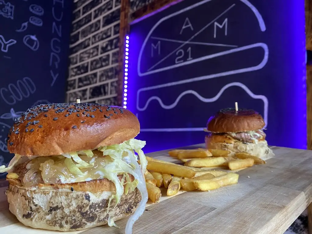 MAM Burger_Hlohovec_slider_image_3